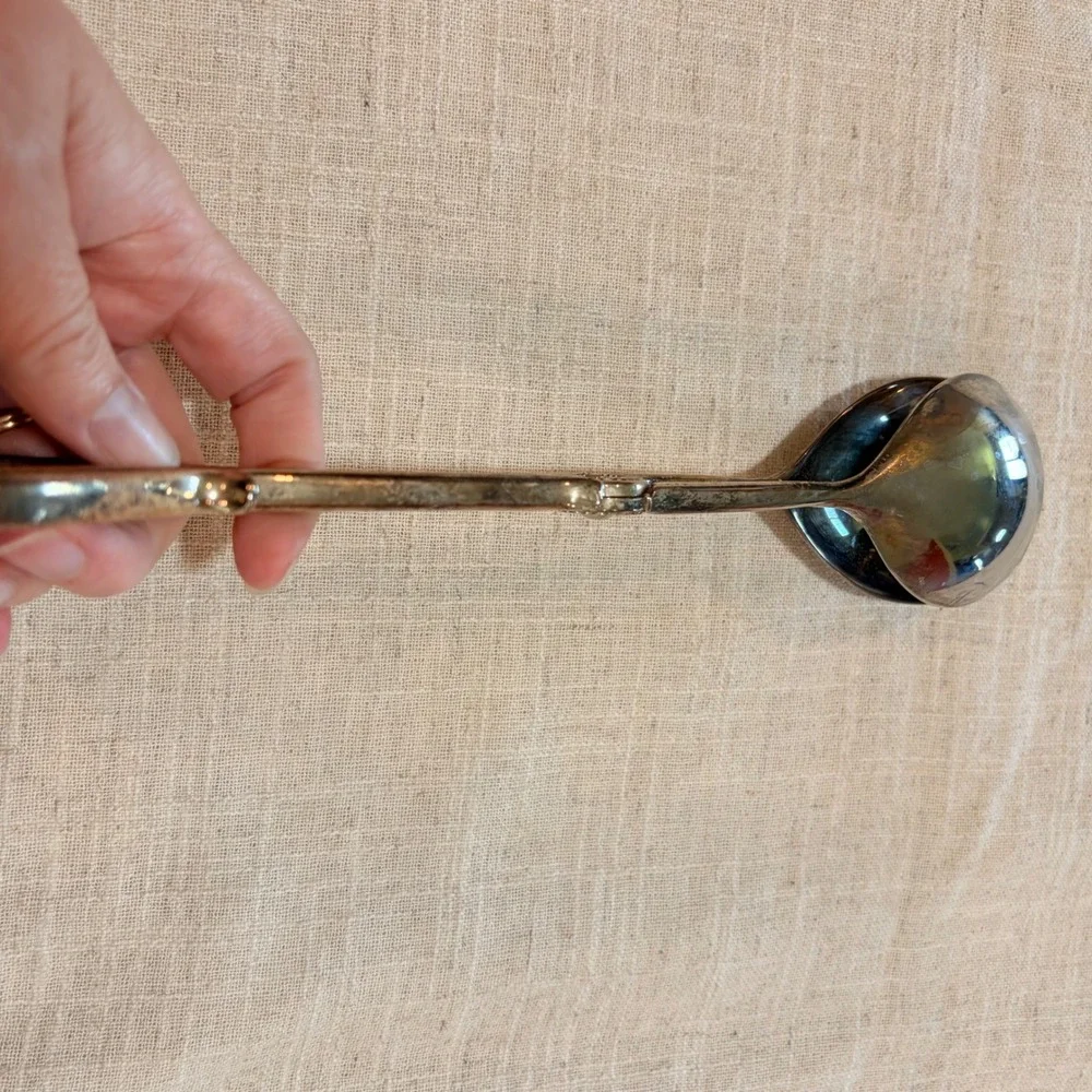 Vintage Silver Plate Scissor Serving Tongs‎ E.P. Zinc Sunburst Hinge 10.75 Inch